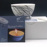 Schmelzlicht aus edlem Porzellan für drinnen und draußen