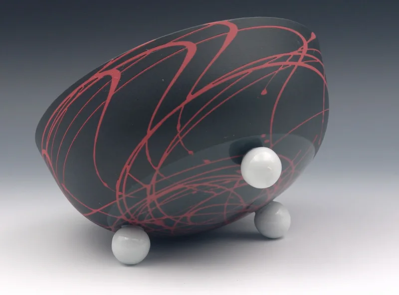 Schmelzlicht aus edlem Porzellan für drinnen und draußen