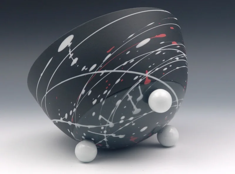 Schmelzlicht aus edlem Porzellan für drinnen und draußen