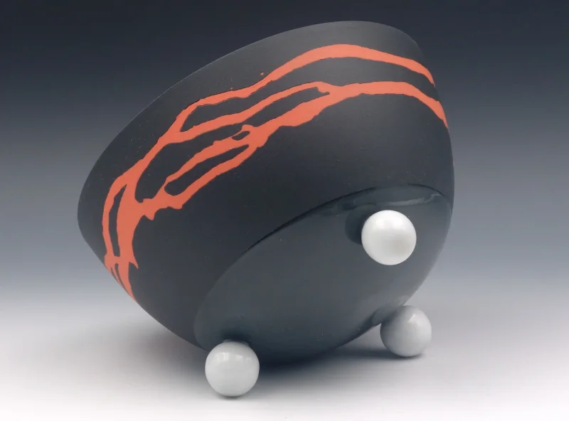 Schmelzlicht aus edlem Porzellan für drinnen und draußen