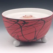 Schmelzlicht aus edlem Porzellan für drinnen und draußen