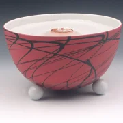 Schmelzlicht aus edlem Porzellan für drinnen und draußen