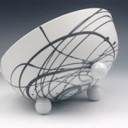 Schmelzlicht aus edlem Porzellan für drinnen und draußen