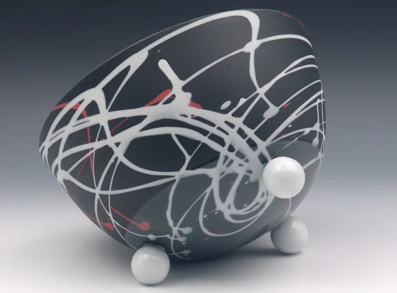 Schmelzlicht aus edlem Porzellan für drinnen und draußen