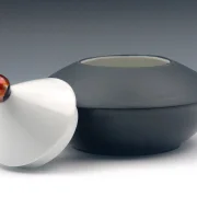 Schwarz,weiße Porzellandose