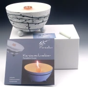 Schmelzlicht aus edlem Porzellan für drinnen und draußen